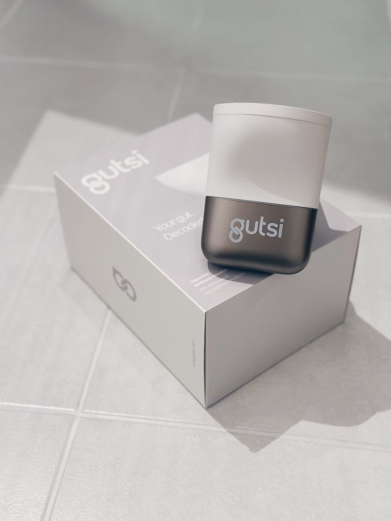 Gutsi – AI-powered smart health device